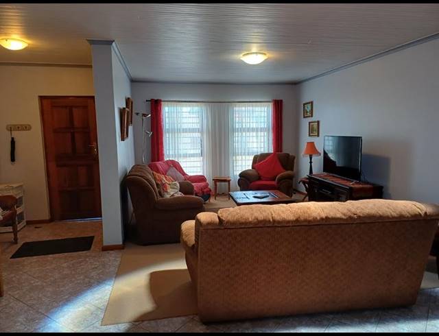 3 BEDROOM HOUSE FOR SALE IN DE KELDERS